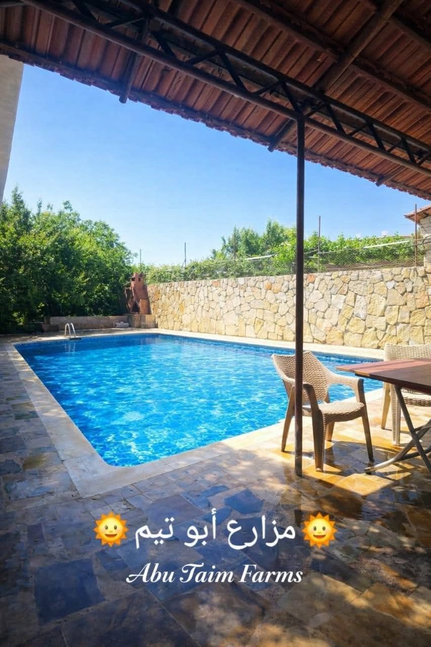 Villa with Pool & Garden