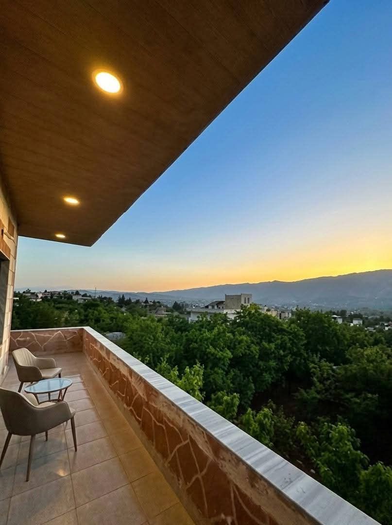 Villa Maria – 5 Bedrooms and Mountain Views
