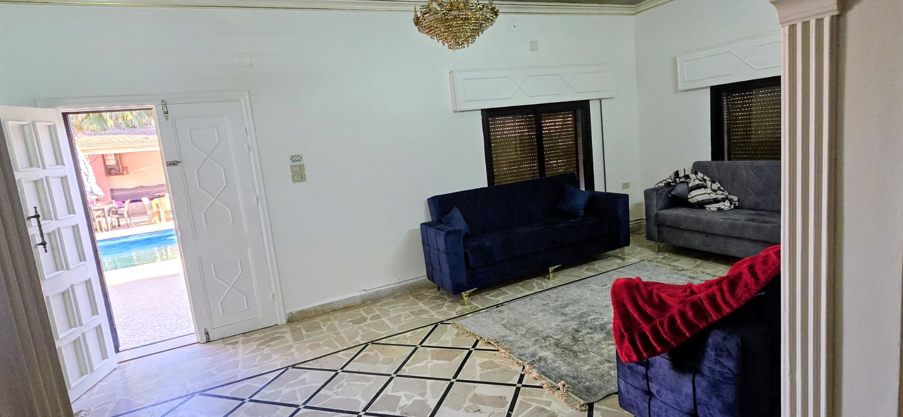 Villa in Hims with Pool, Garden & BBQ