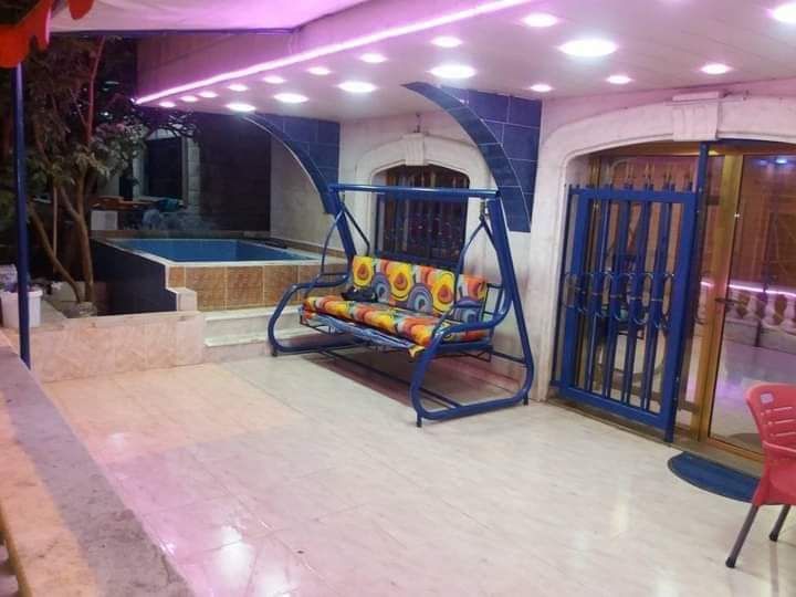 شاليه عائلي باللاذقية مع إطلالة بحرية