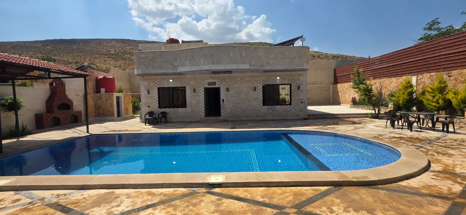 Villa with Pool and Garden