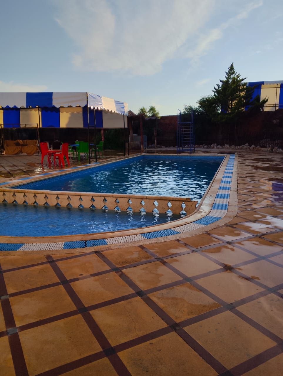 Spacious Villa with Pool & Garden