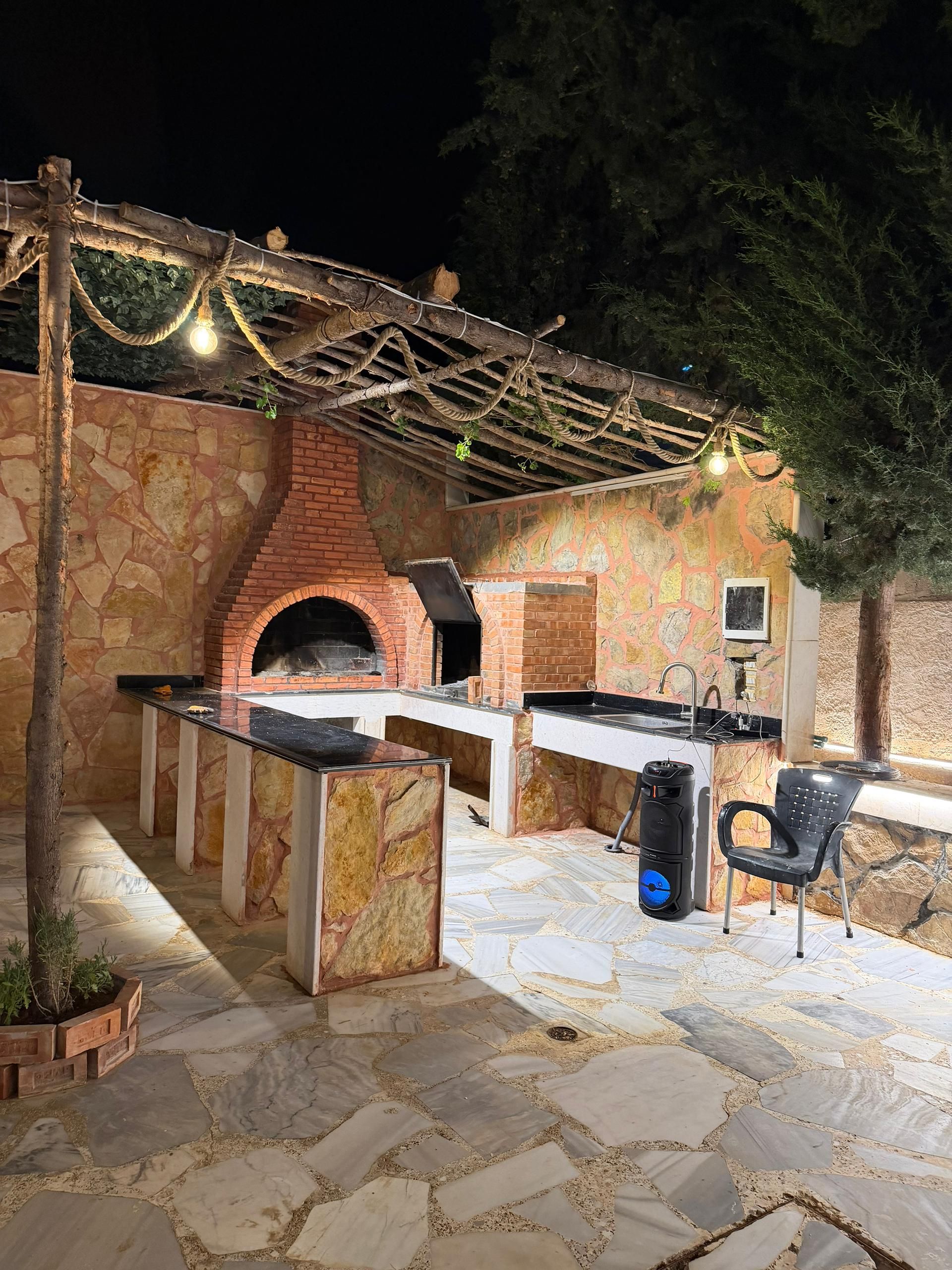 Madaya Villa: 6-Bedroom Mountain Retreat for Families