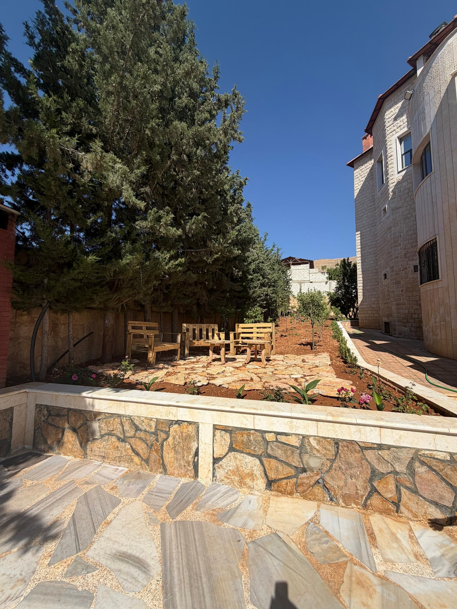Madaya Villa: 6-Bedroom Mountain Retreat for Families