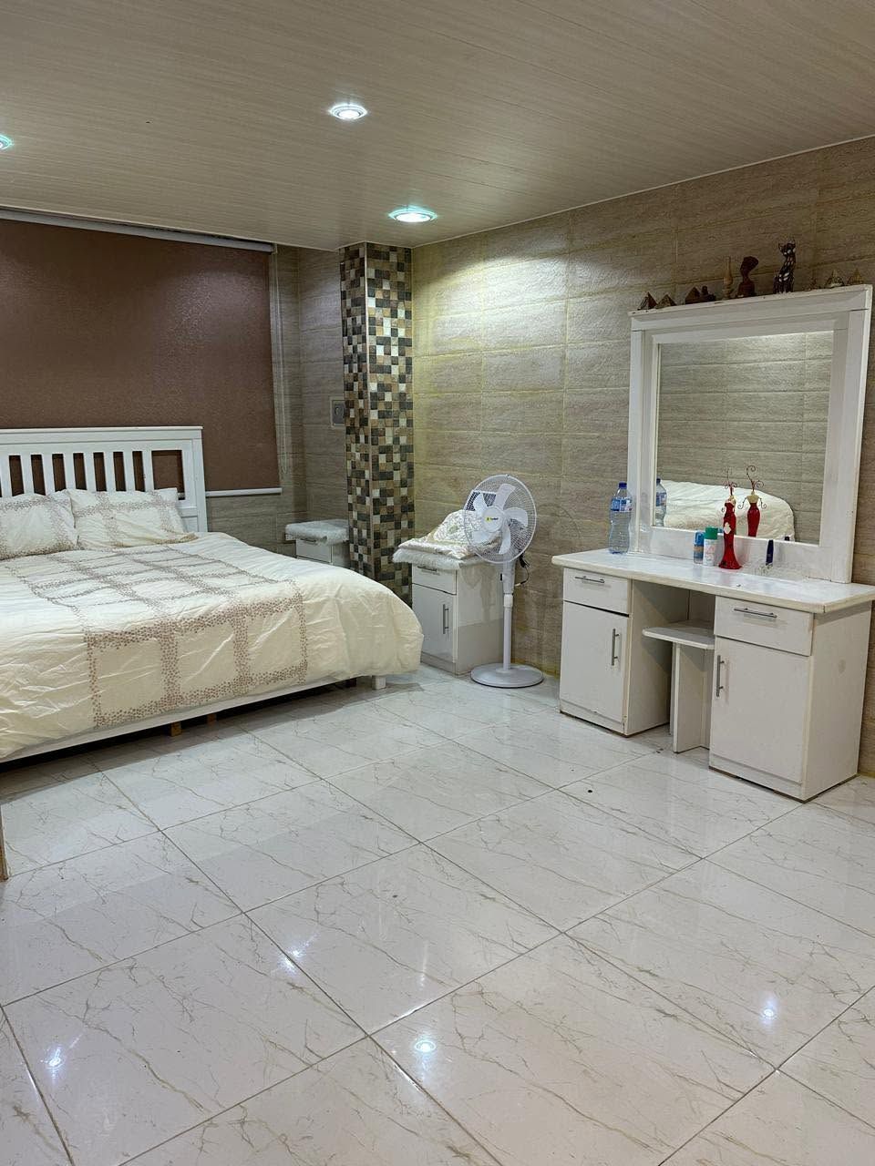 Luxury chalet with one bedroom and living room, with a direct view of the beach