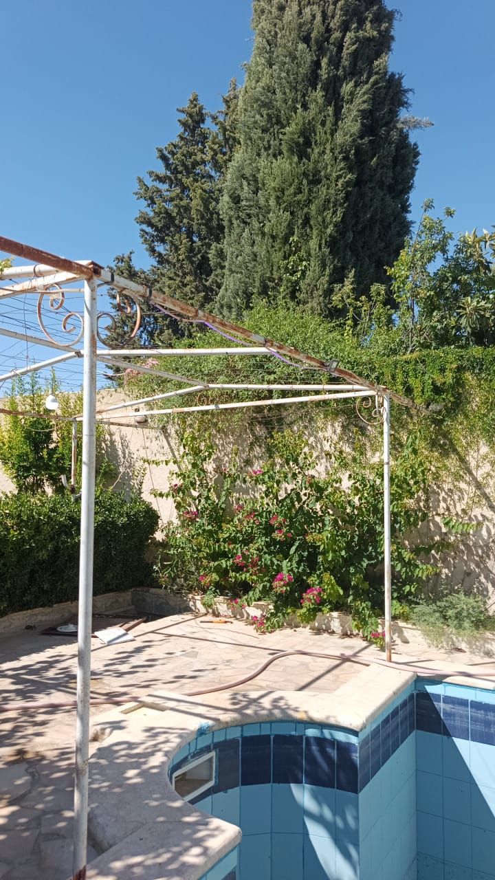 Villa in Hatita al-Turkman - Pool & Garden