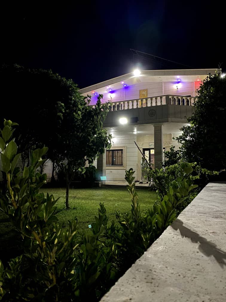 Villa with Pool & Garden – 15 Guests