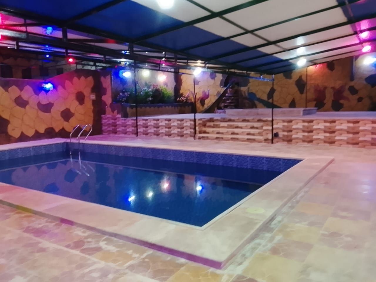 Villa with Garden, Pool & BBQ
