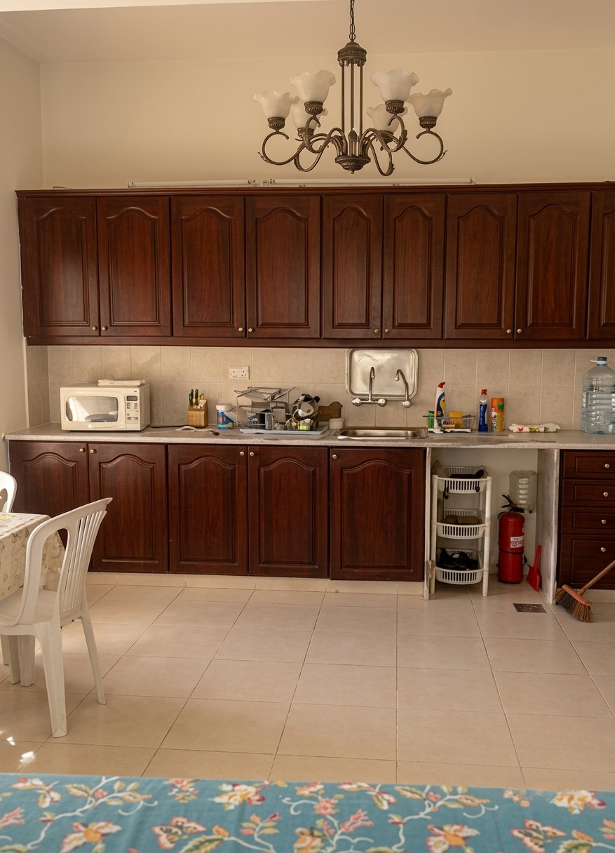 Mountain Villa in Mazraat Deir al-Ashayer – Pool & Garden