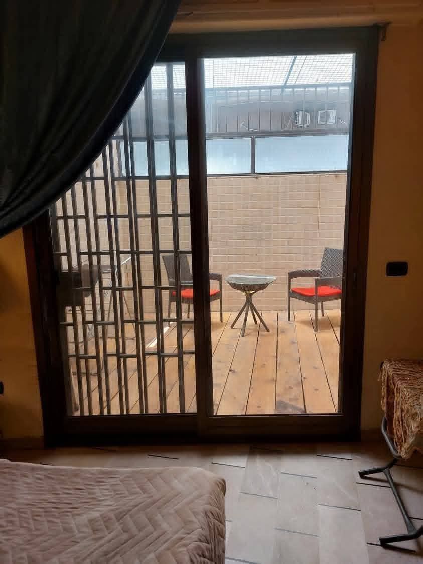 Cozy 1-Bedroom Apartment in Damascus