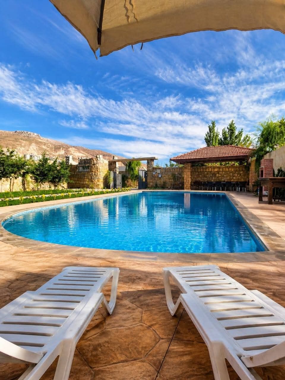 Luxury Villa with Garden & Pool