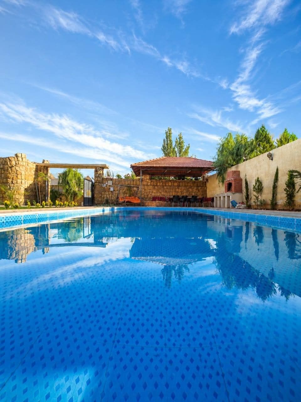 Luxury Villa with Garden & Pool