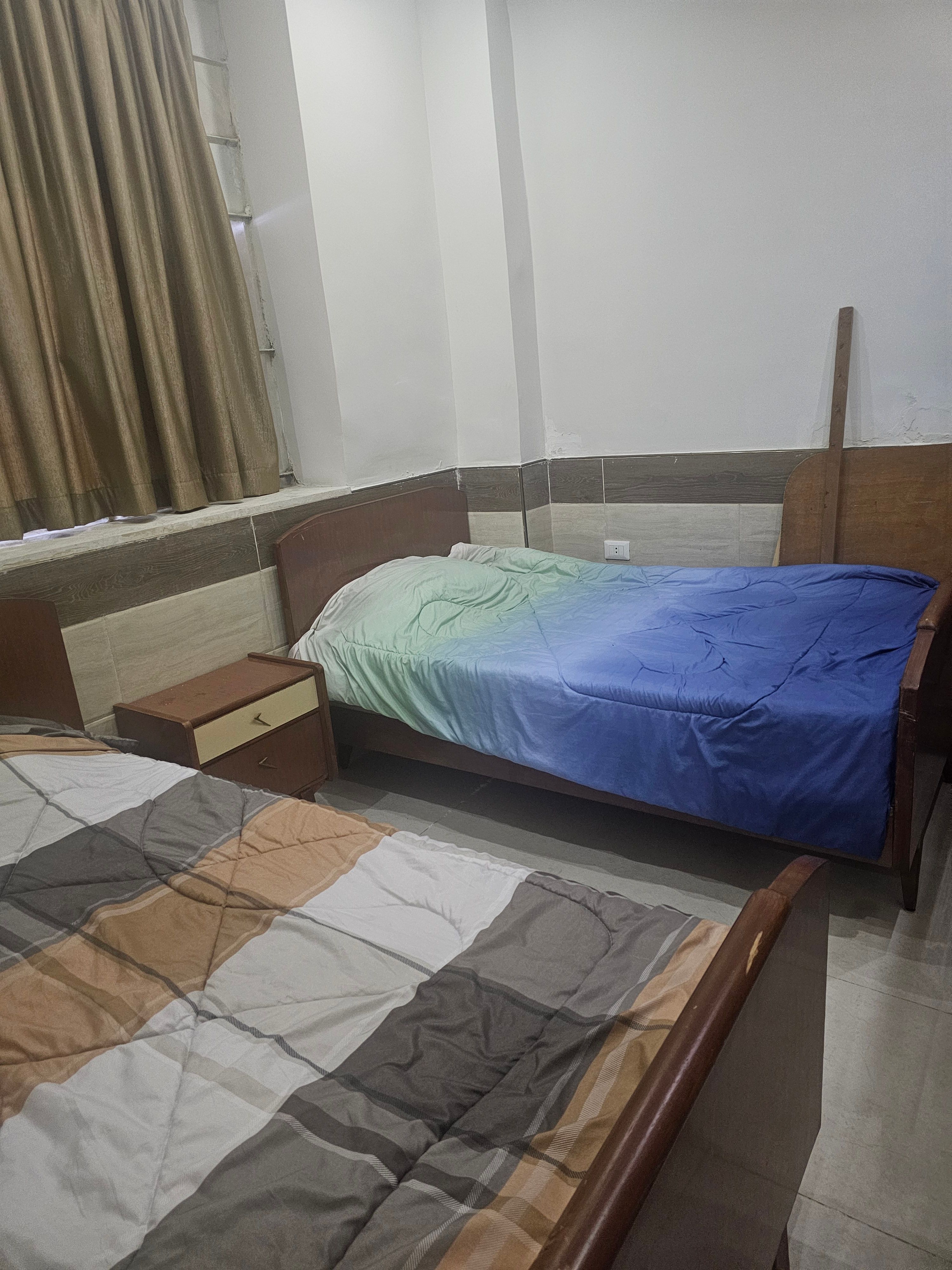 Cozy 2-Bedroom Apartment with Garden