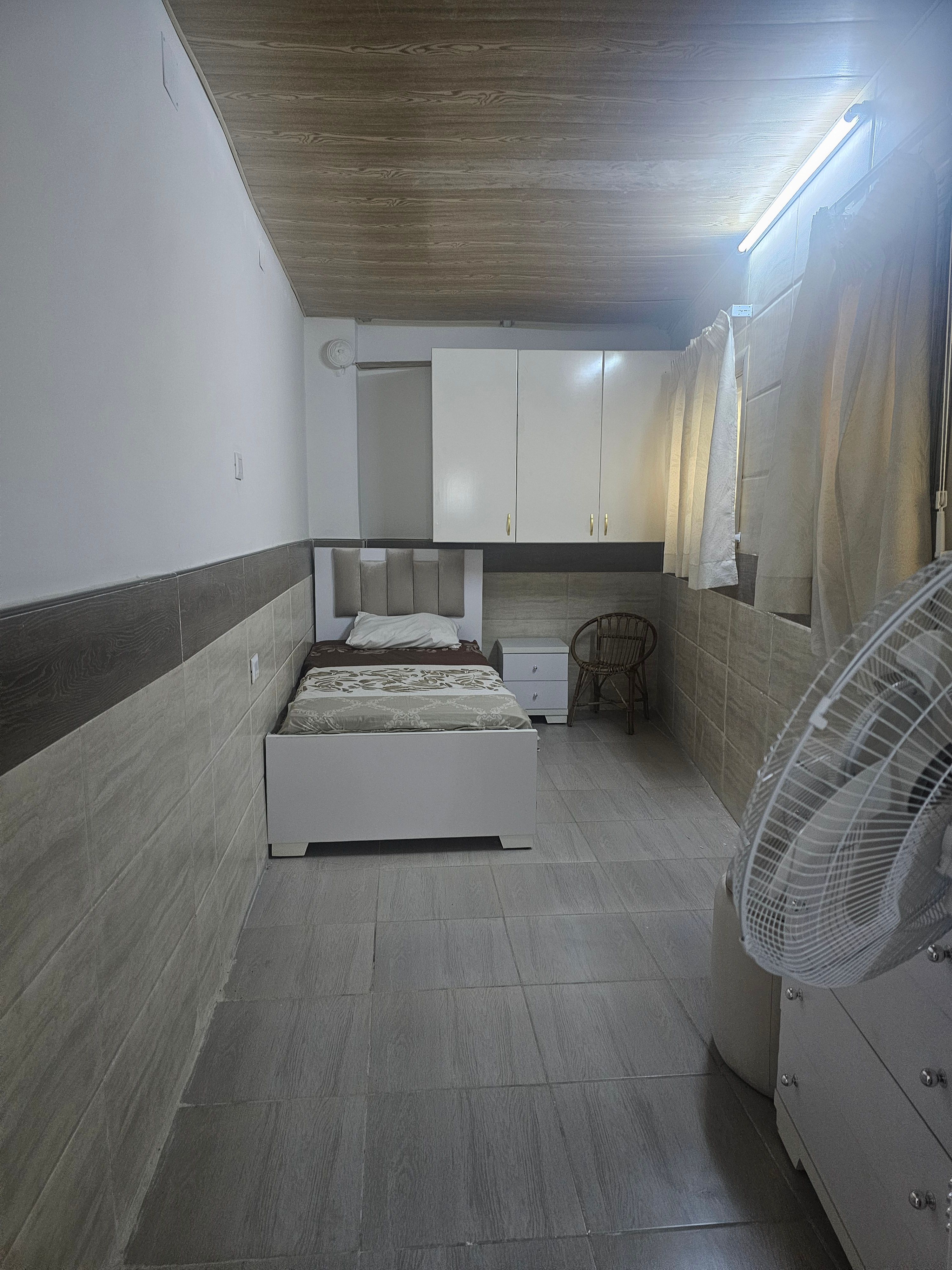 Cozy 2-Bedroom Apartment with Garden