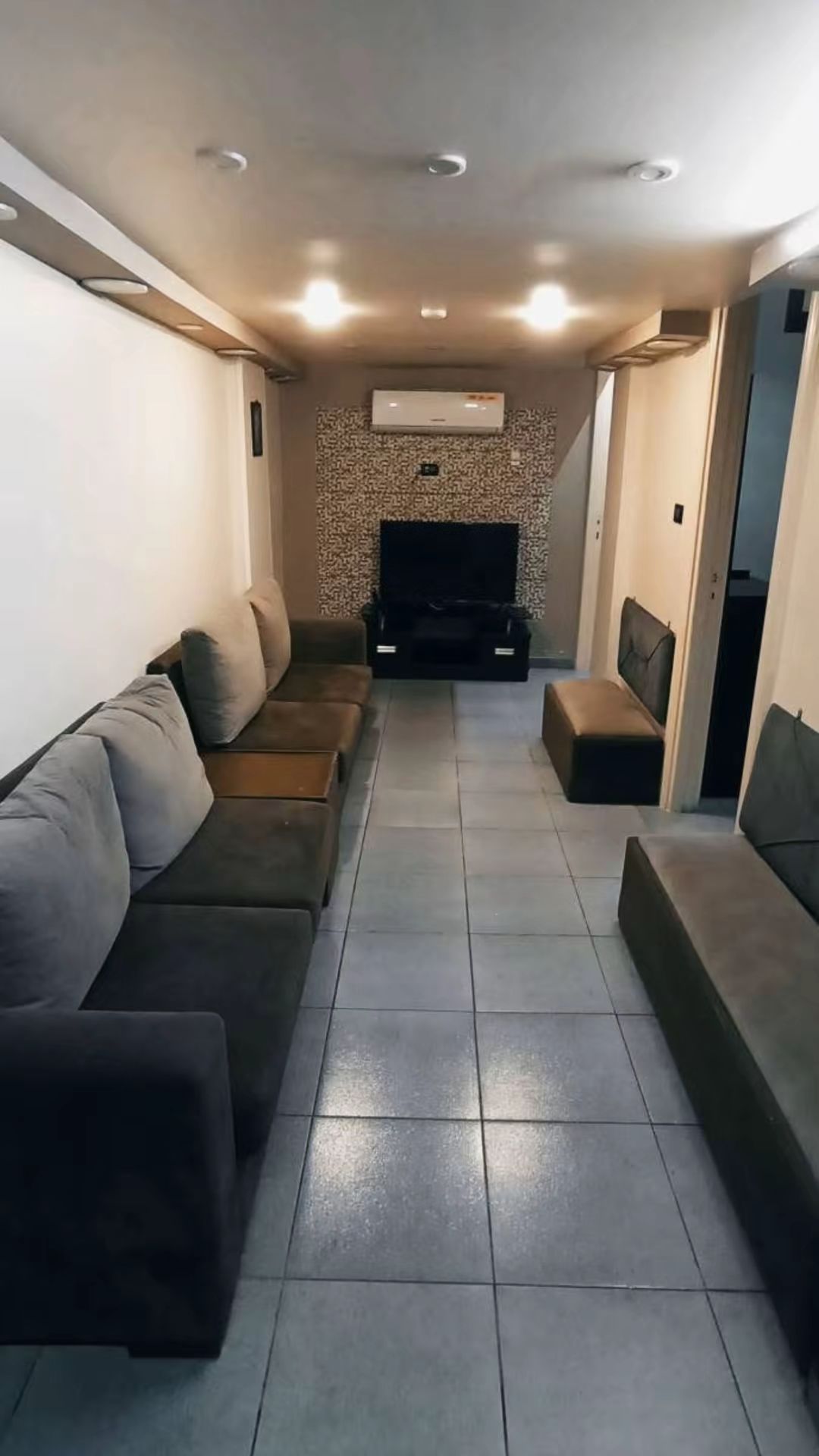 Comfortable 2-Bedroom Apartment in Damascus