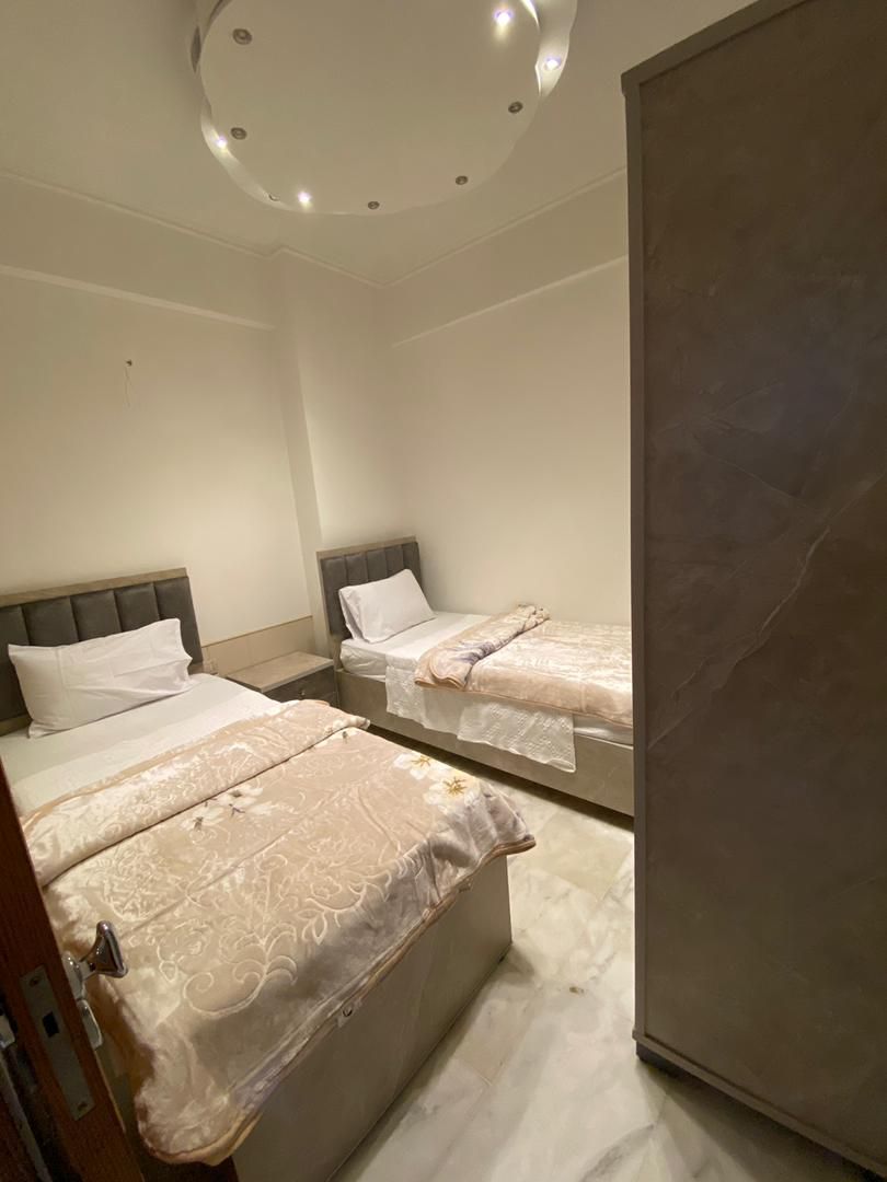 Cozy 2-Bedroom Damascus Apartment with Parking